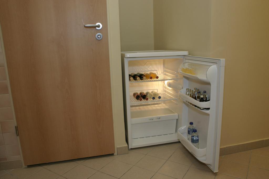 Apartamento Kuckó Panzió Győr Exterior foto
